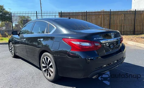 2018 Nissan Altima 2.5 из США, поврежденный, VIN 1N4AL3APXJC210183